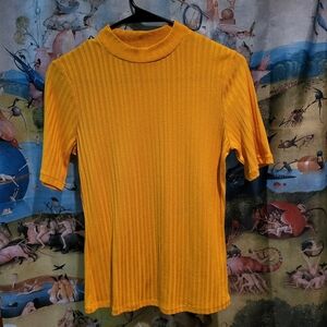 H&M | Short-Sleeve Mockneck Top